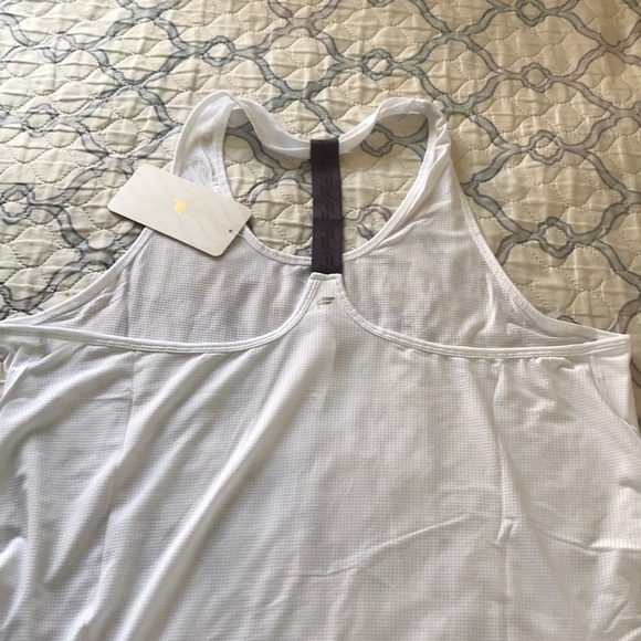 FABLETICS Cashel Logo Back Tank - Picture 3 of 10